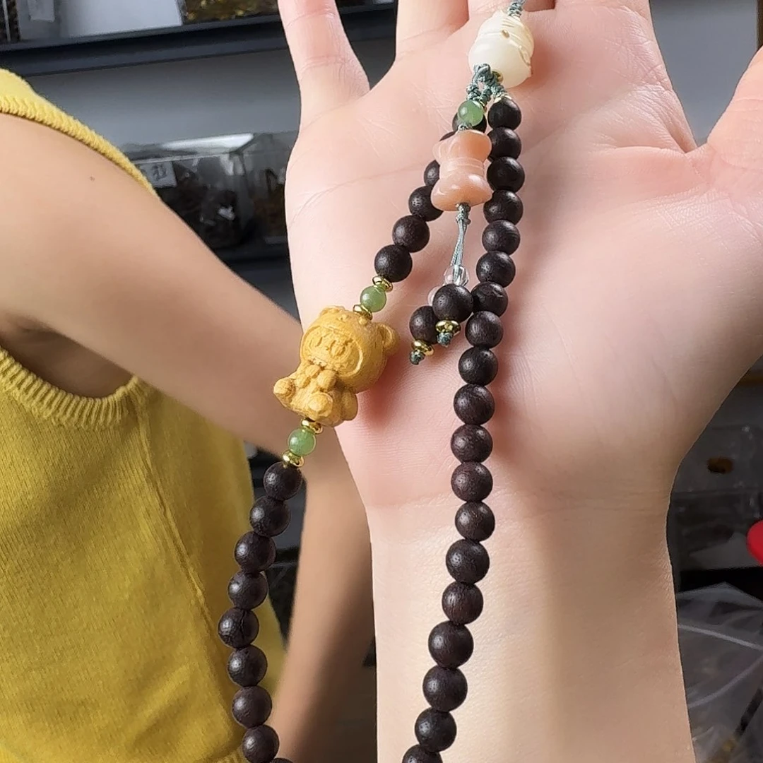 沉香香囊沉香降真香雕刻拉布布手机链发一