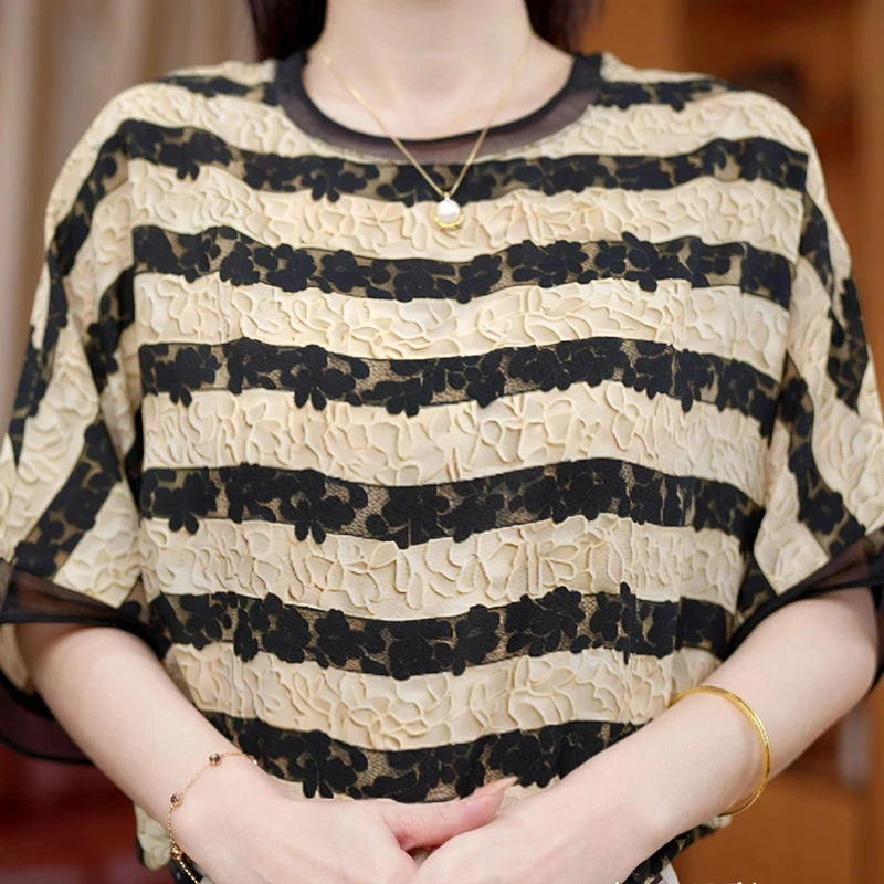 夏季新款时尚印花高级短袖小衫T恤透气洋气妈妈减龄圆领气质上衣