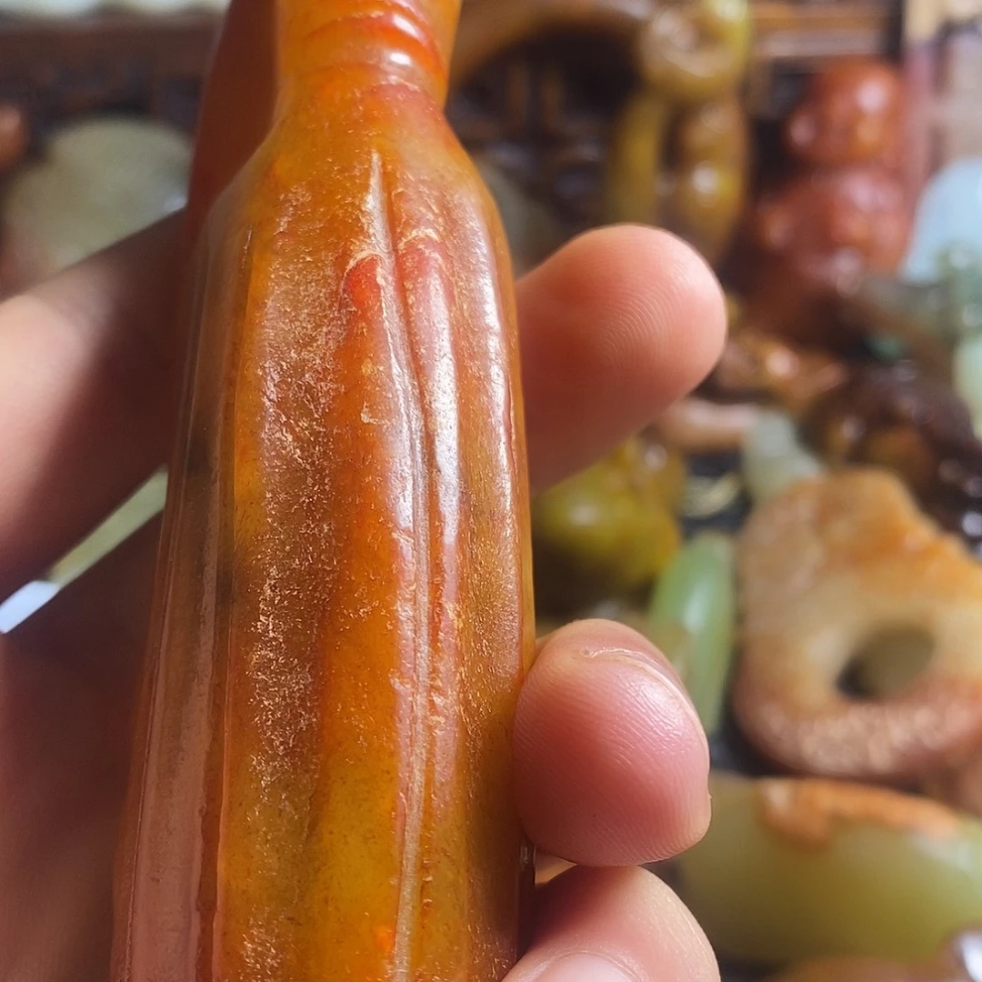 未镶嵌岫岩老玉（透闪石质玉）挂件