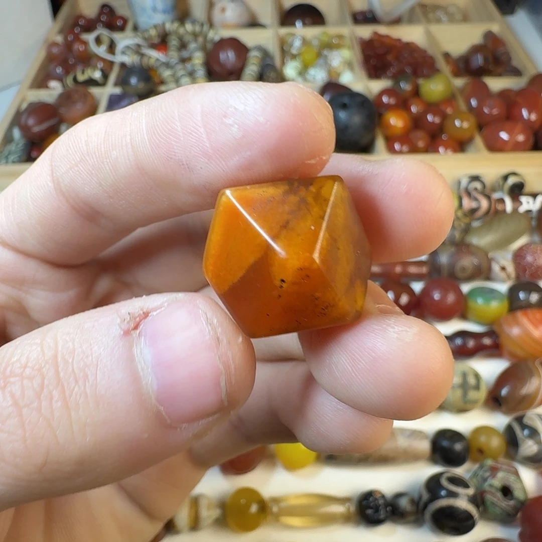 玛瑙/玉髓未镶嵌纯天然玛瑙珠子