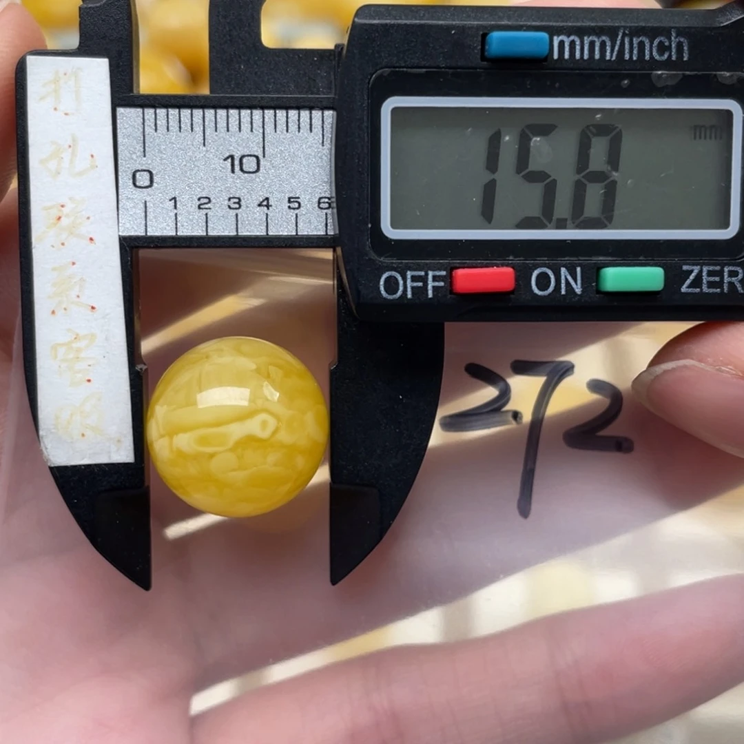 未镶嵌蜜蜡裸石蜜蜡