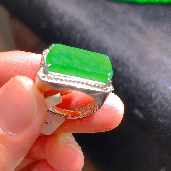 【闪购商品】翡翠颈饰银S925镶嵌翡翠