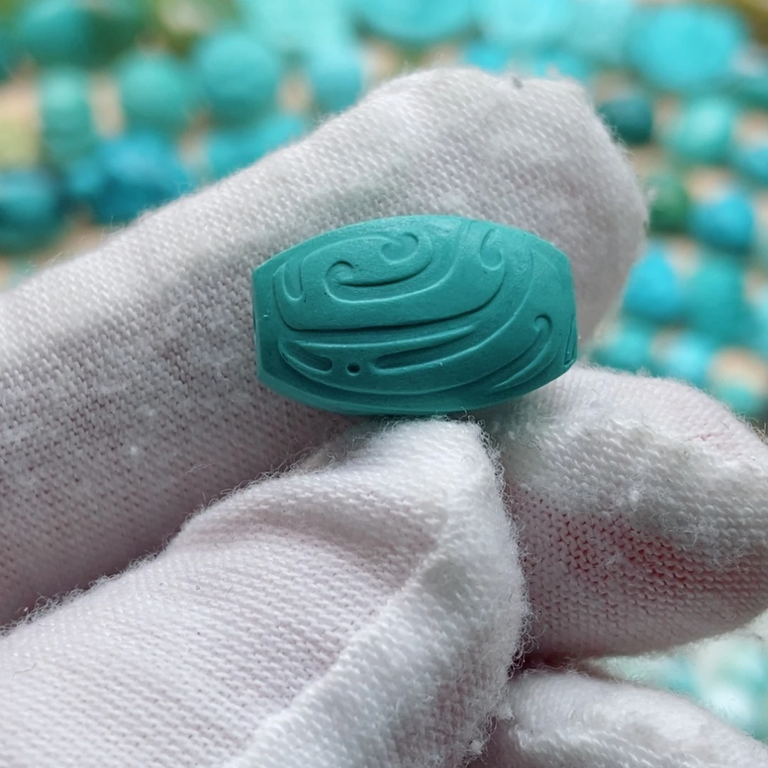 绿松石未镶嵌天然原矿绿松石