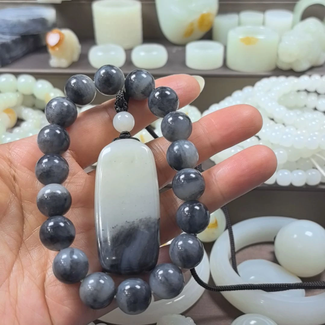 和田玉未镶嵌手串