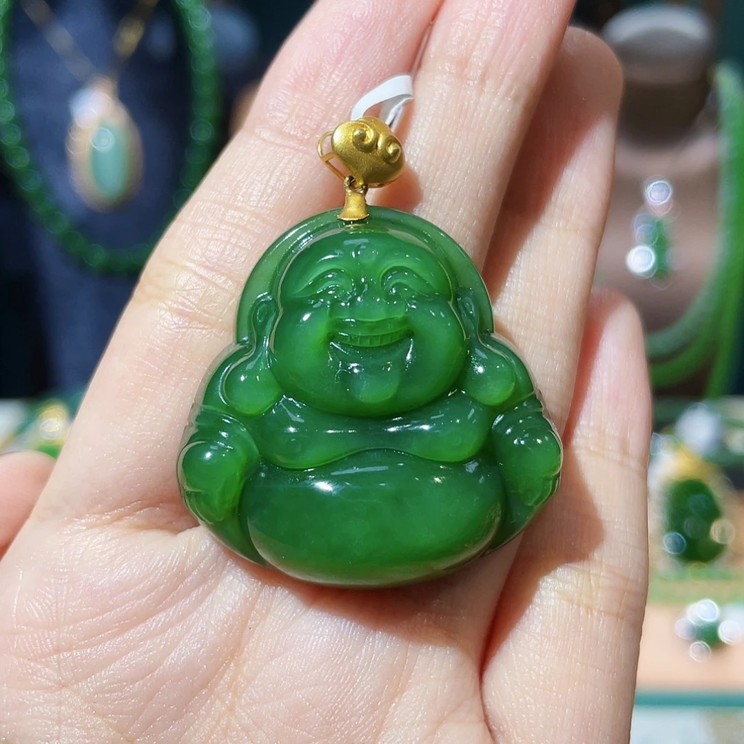 颈饰18K金镶嵌和田玉（碧玉）