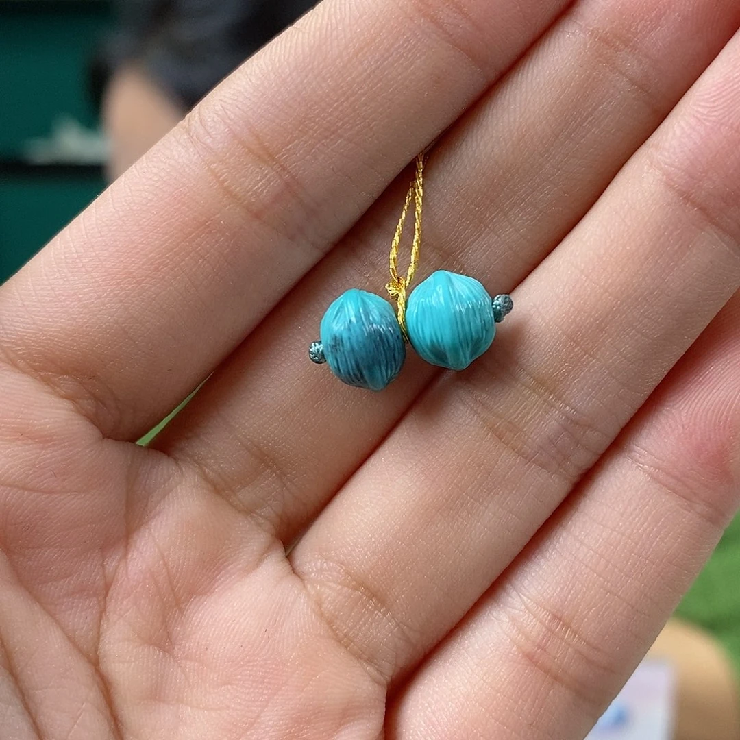 绿松石未镶嵌珠宝奇石