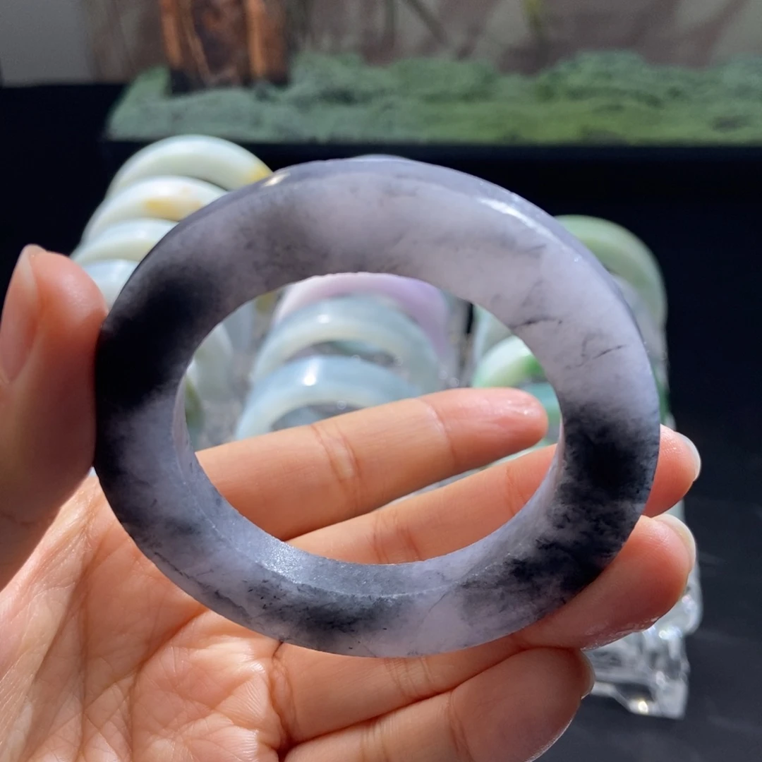 定制翡翠未镶嵌翡翠手镯