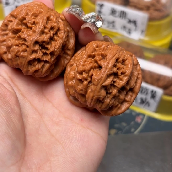 文玩核桃吊坠42-31795-02