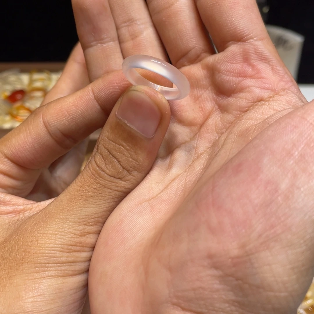 玛瑙/玉髓未镶嵌戒指252号港15 默认瑕疵