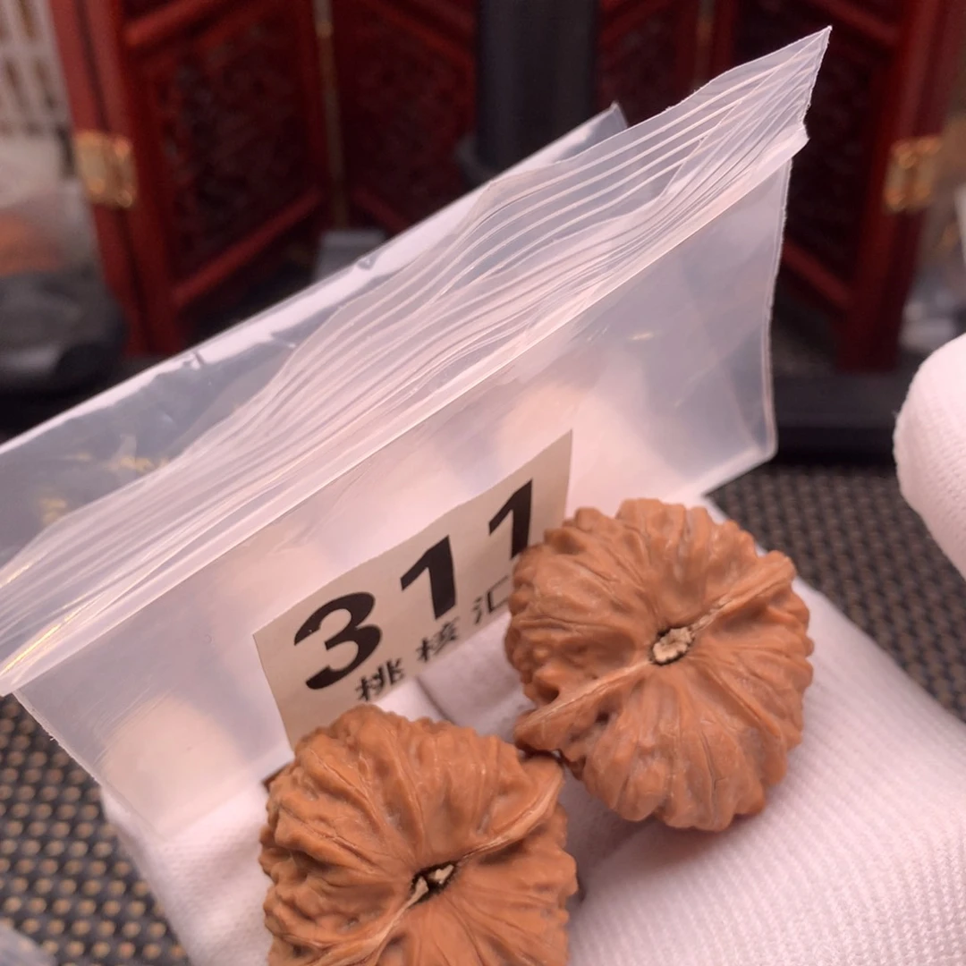 文玩核桃把件慕***?凹底37