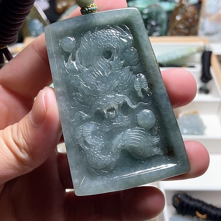 翡翠未镶嵌颈饰翡翠a货