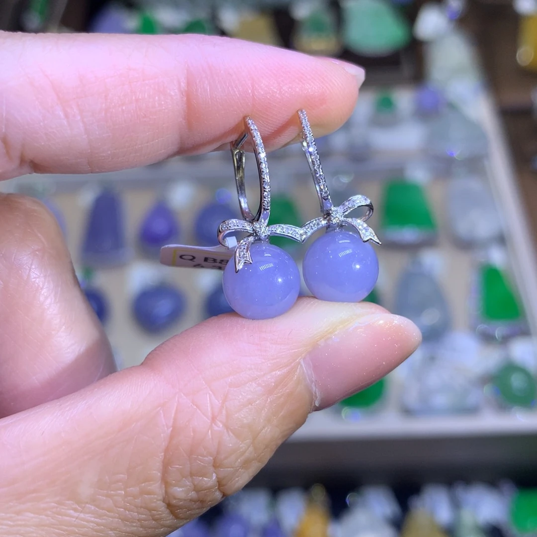 翡翠18K金镶嵌颈饰翡翠