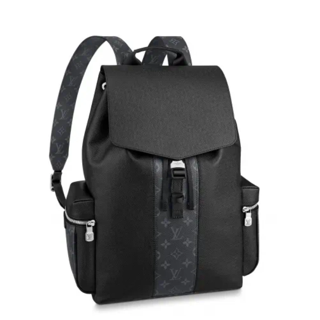 99新 LouisVuitton/路易威登 98新黑色老花7309单扣outdoor双肩包