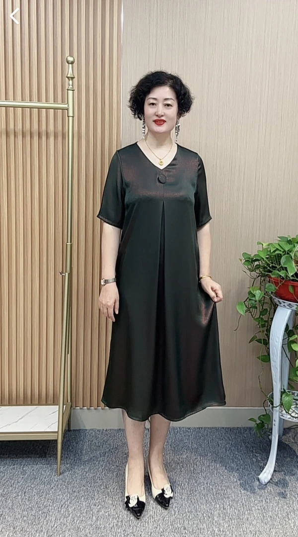 夏季新款炫彩气质宽松大码连衣裙061258