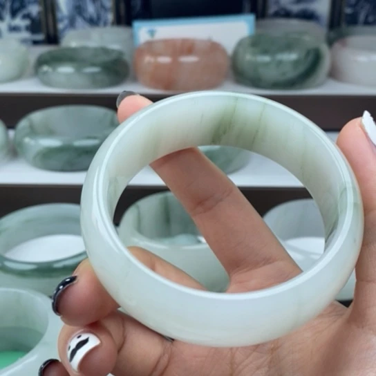 石英质玉（金丝玉）未镶嵌手镯