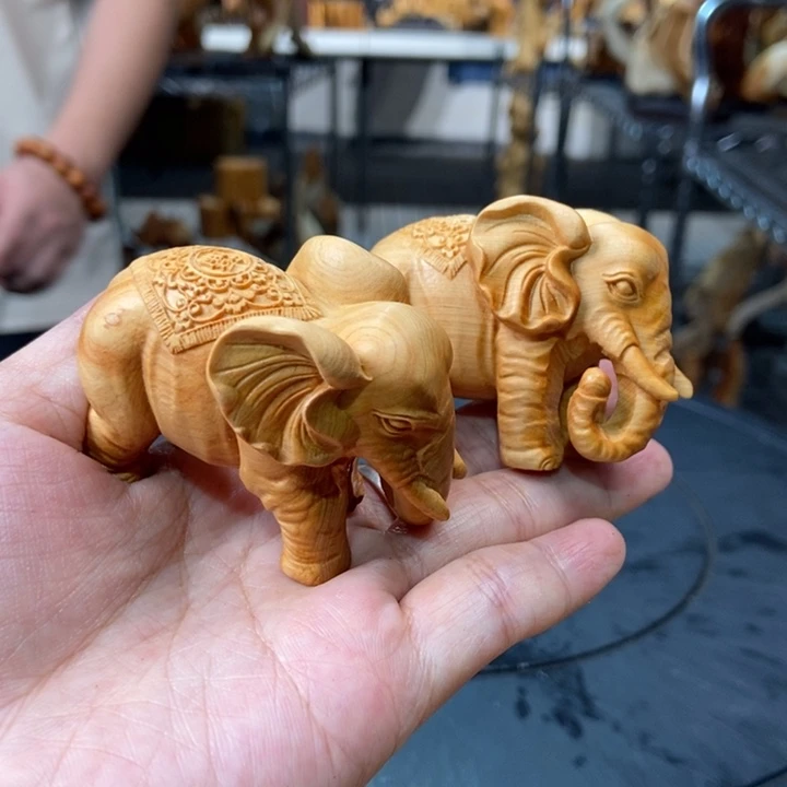 柏木（崖柏）大象一对