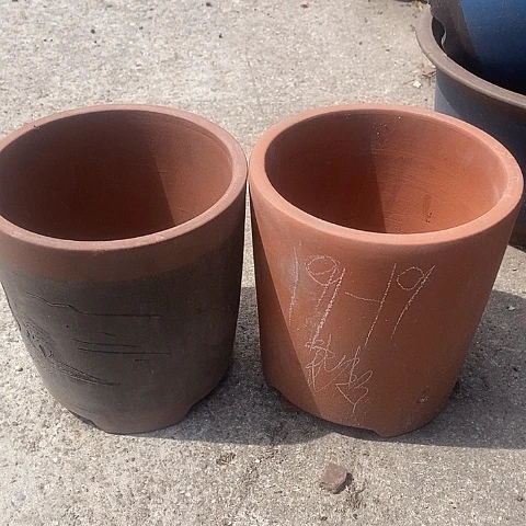 中国宜兴紫砂花盆，