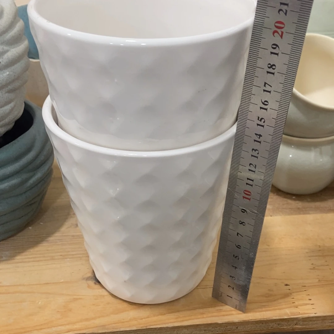 红陶瑕疵高温陶瓷花盆