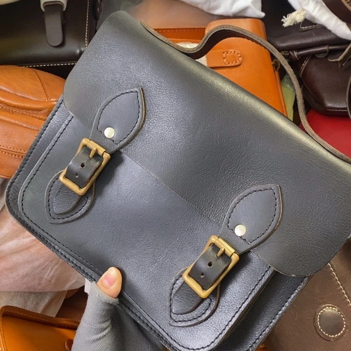 头层牛皮瑕疵单肩包