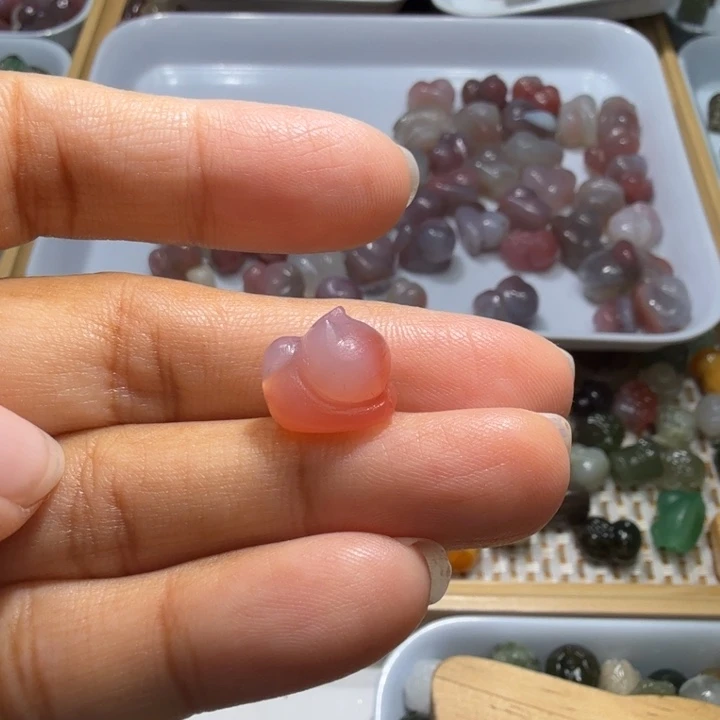 璐***璐和田玉未镶嵌珠宝半成品