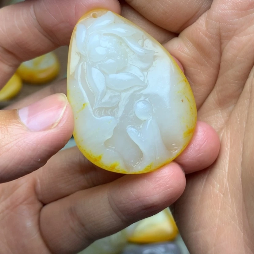 【闪购商品】颈饰未镶嵌透闪石质玉