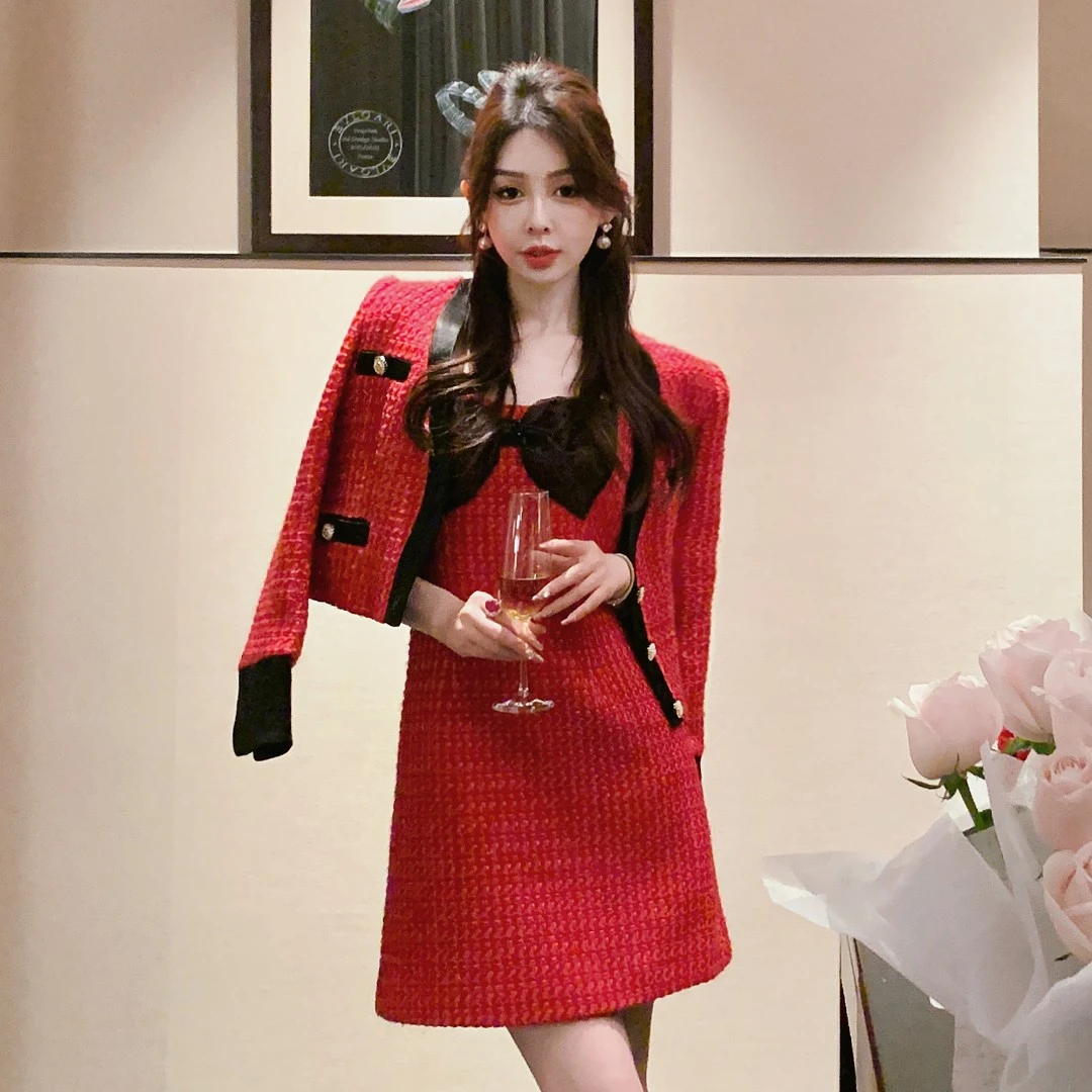 余潇潇【贺岁仟金】名媛小香风蝴蝶结外套&连衣裙套装