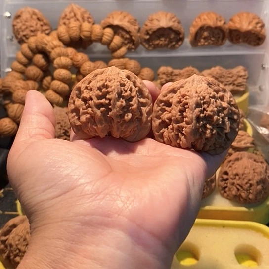 文玩核桃吊坠大*岸星星