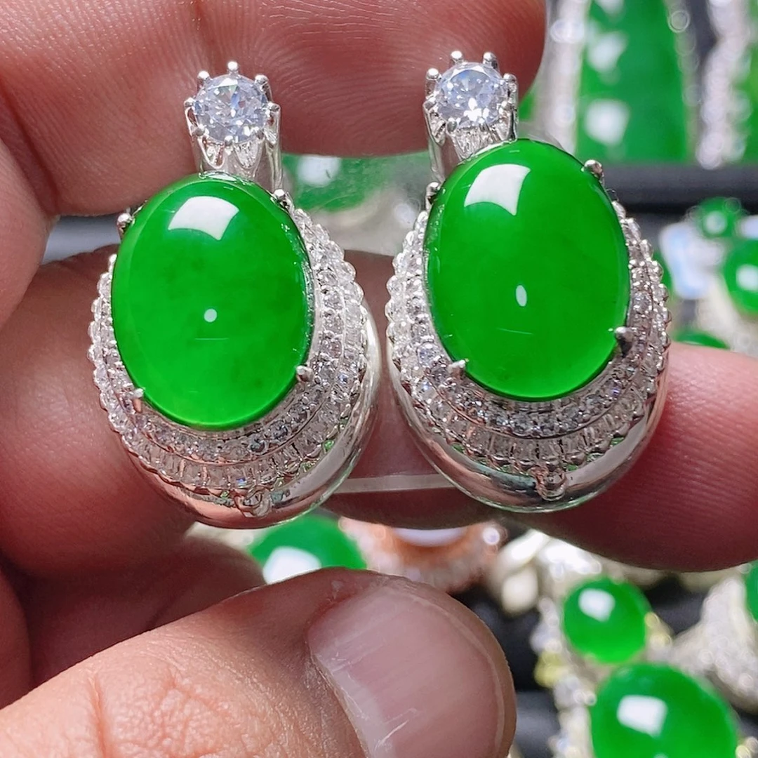 翡翠未镶嵌颈饰