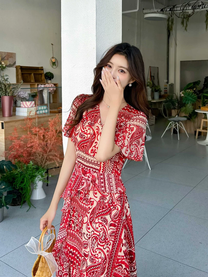 珍珠纱连衣裙设计师碎花时尚气质松紧腰韩版新娘印花度假风长裙