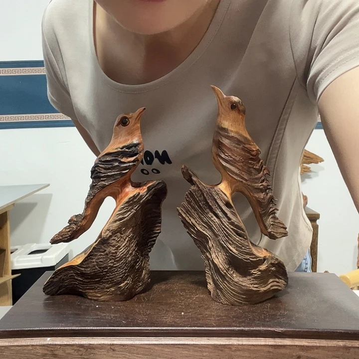 莫***长百年树的设计风格