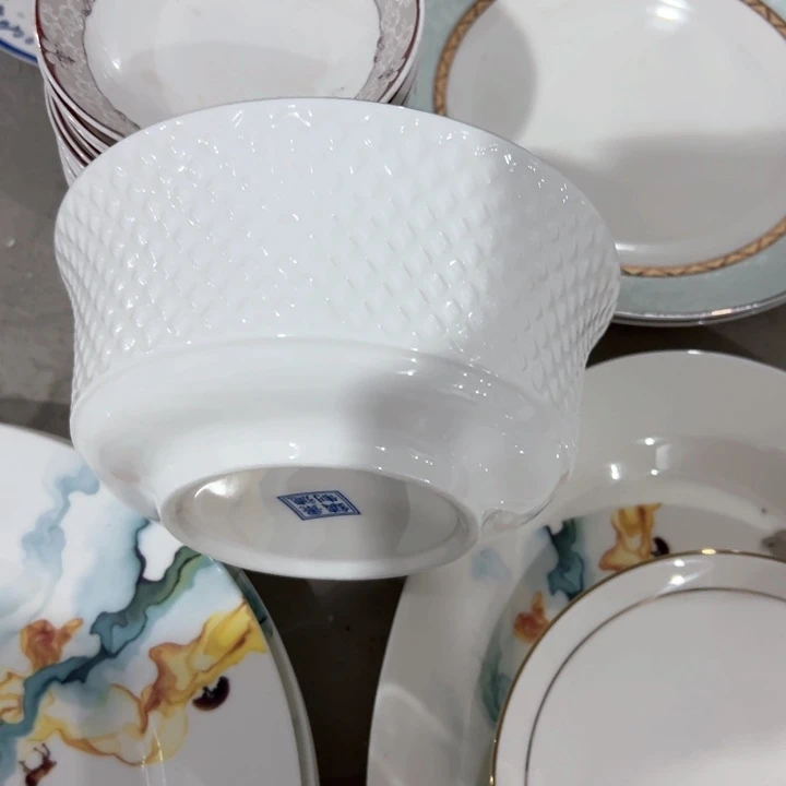 瓷钻石6寸2个纯白1个描金瑕