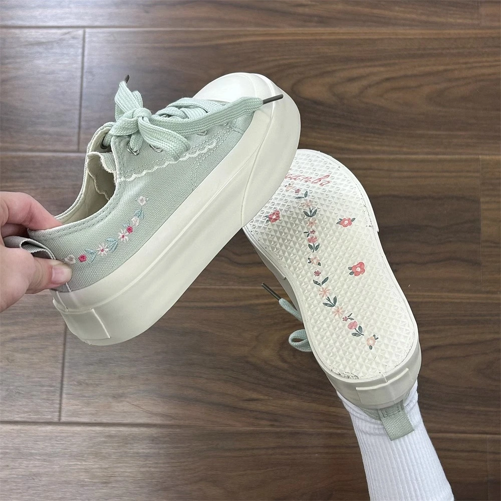 小众原创刺绣厚底帆布鞋女2025夏季新款薄款透气百搭小白鞋休闲鞋