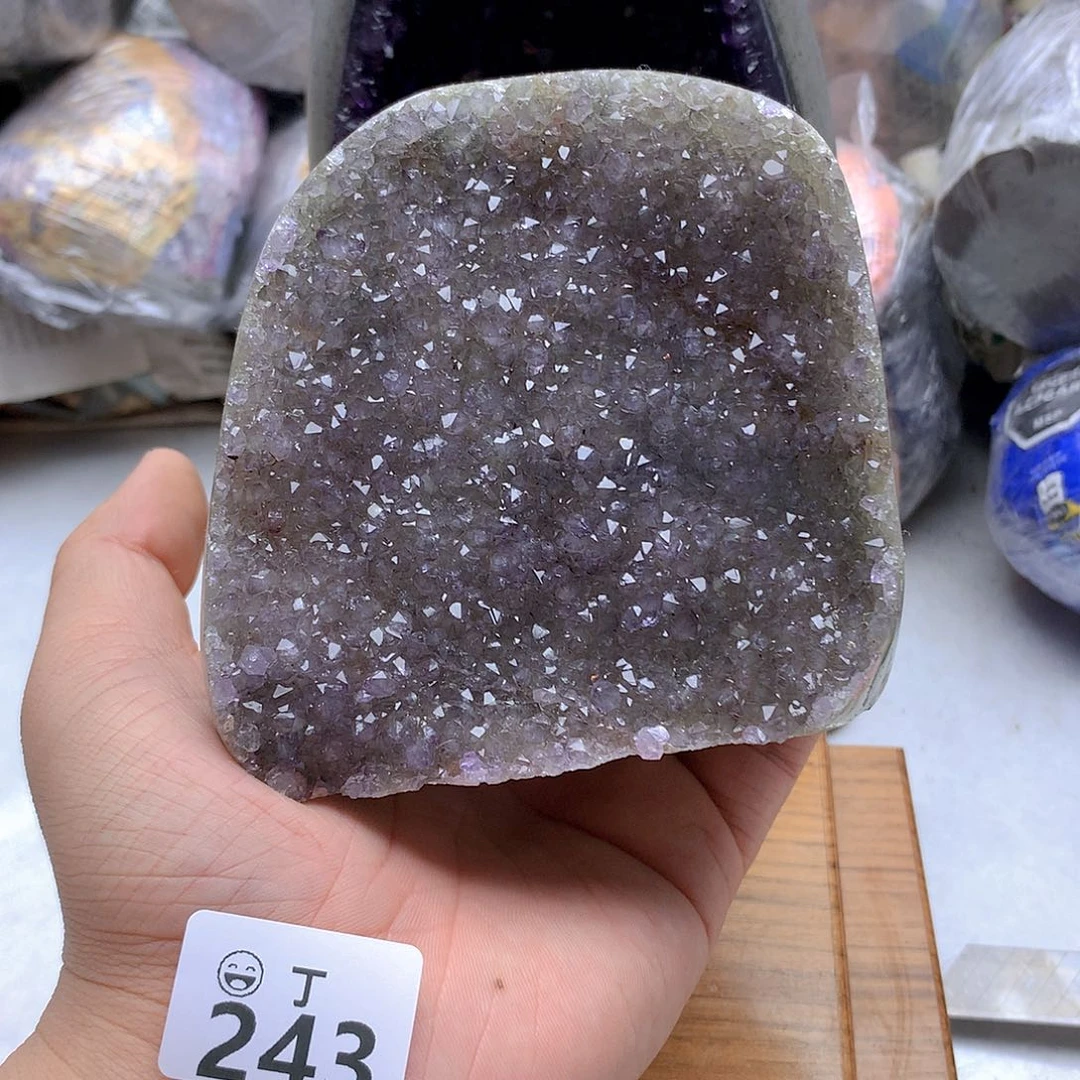 未镶嵌紫晶大型摆件（非配饰）