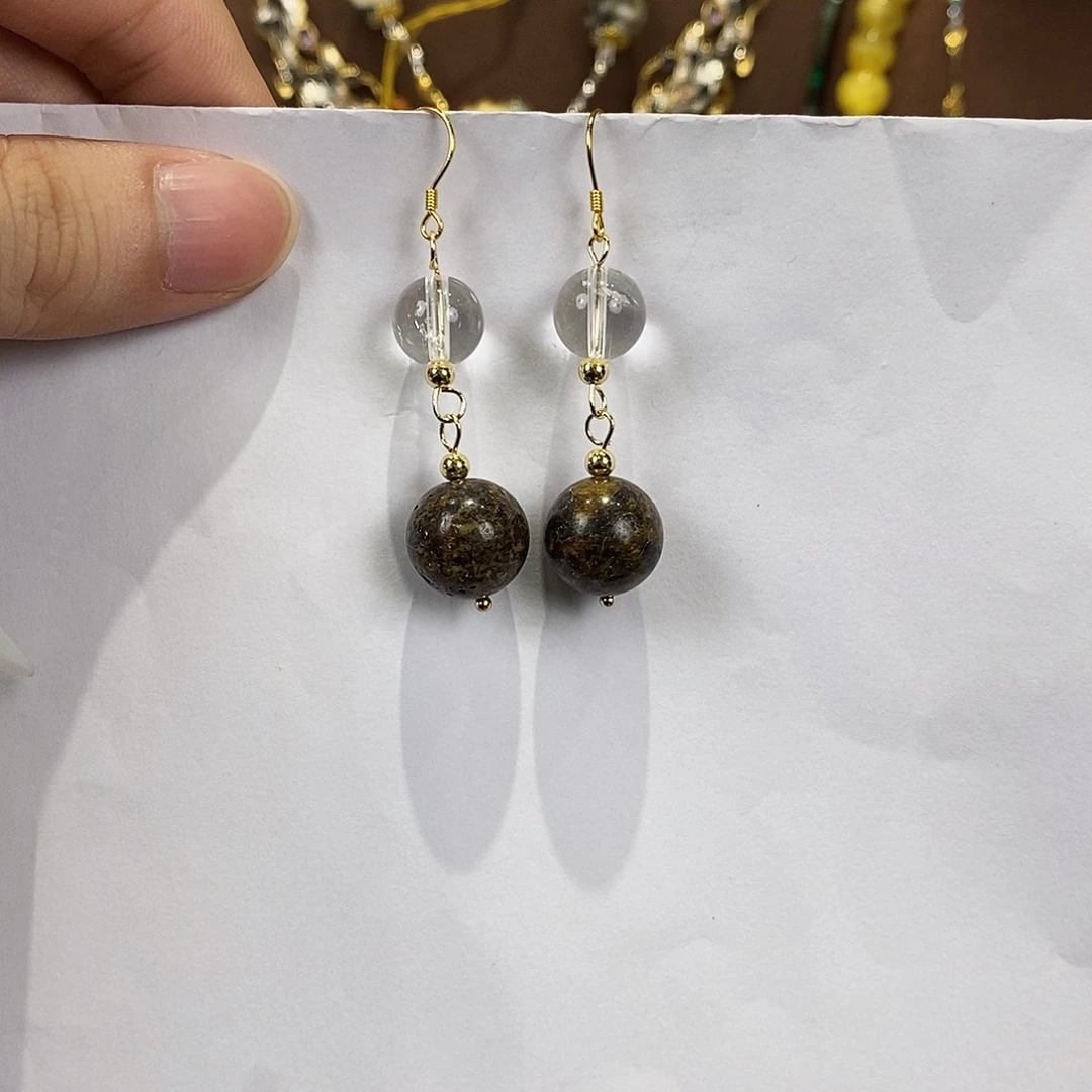 琥珀未镶嵌颈饰多样性发一