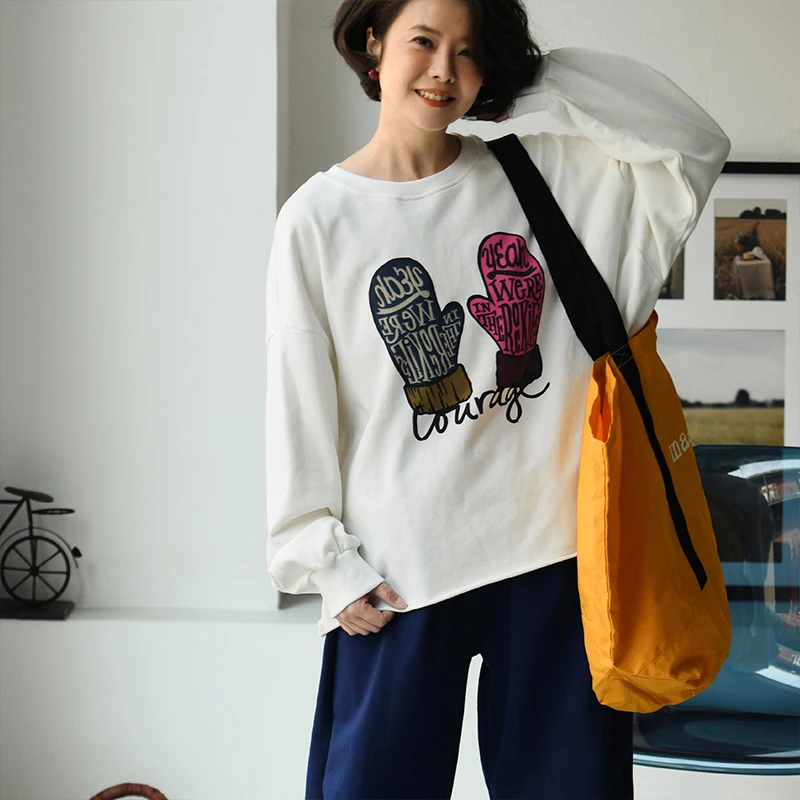 R66200 可爱减龄纯棉宽松卷边可爱手套撞色印花卫衣女 米兰宣言