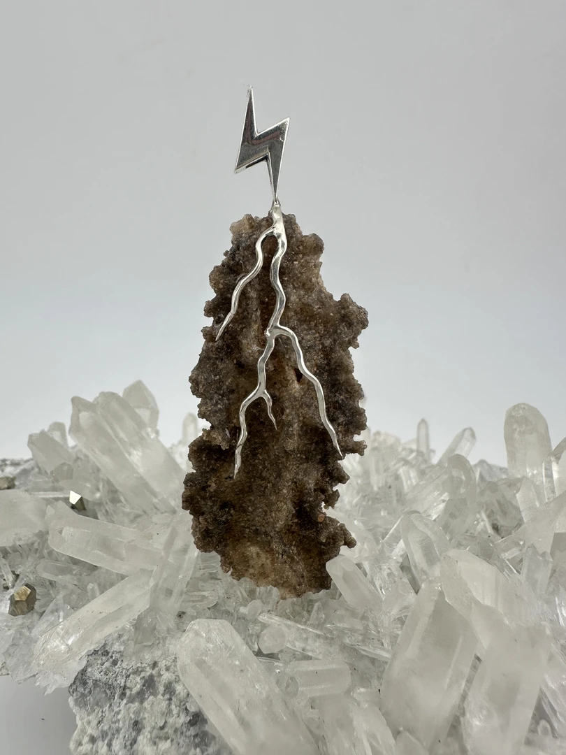 39雷击石 天地能量的结晶