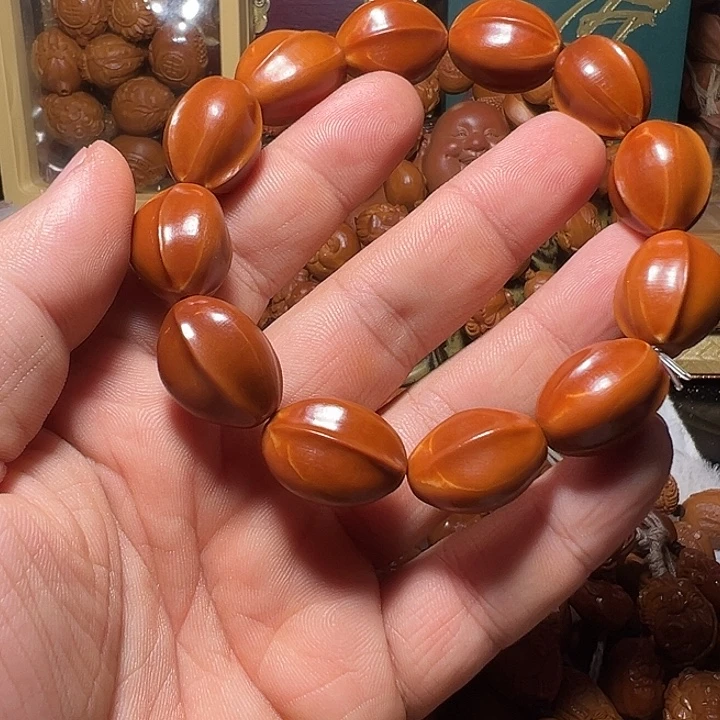 白***爺橄榄核手串/手链鲨鱼背