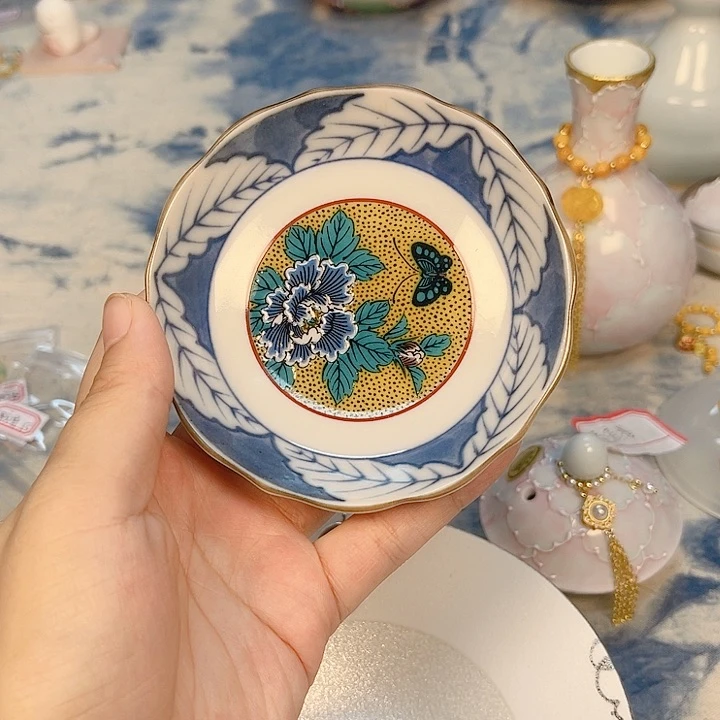 瓷片The first thing