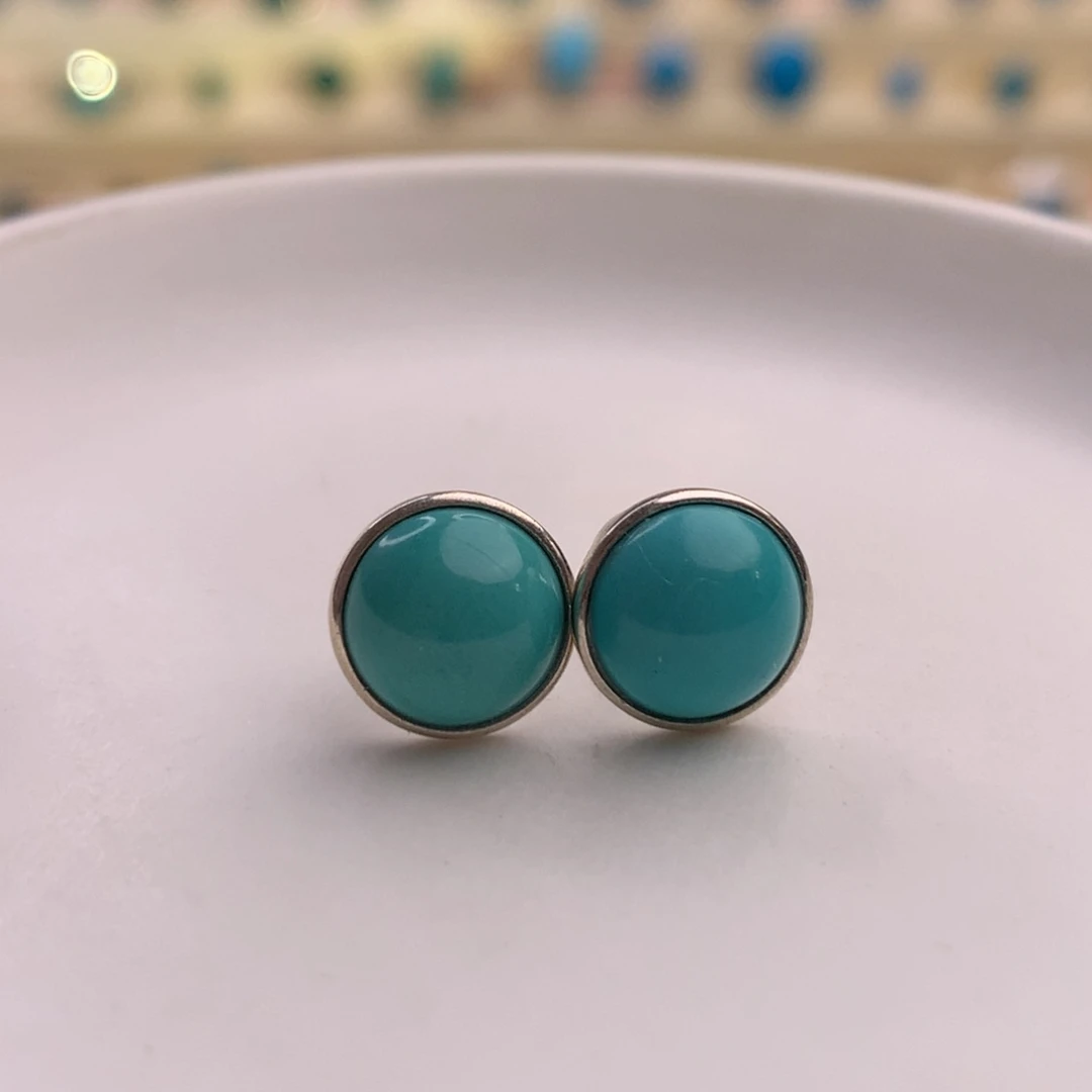 银S925镶嵌绿松石丫角山果冻料耳钉