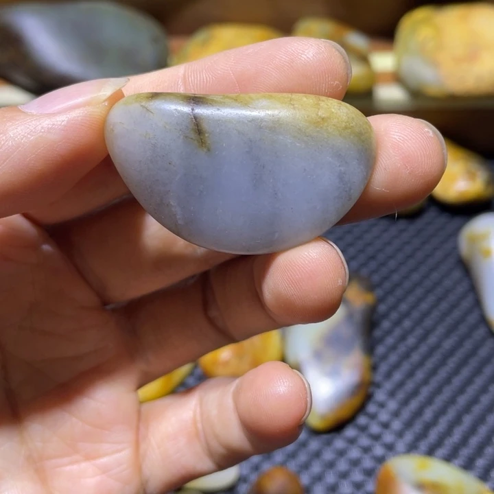 和田玉未镶嵌珠宝奇石