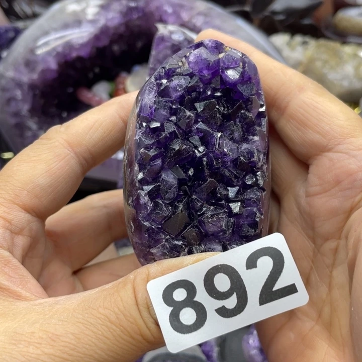 未镶嵌水晶大型摆件（非配饰）