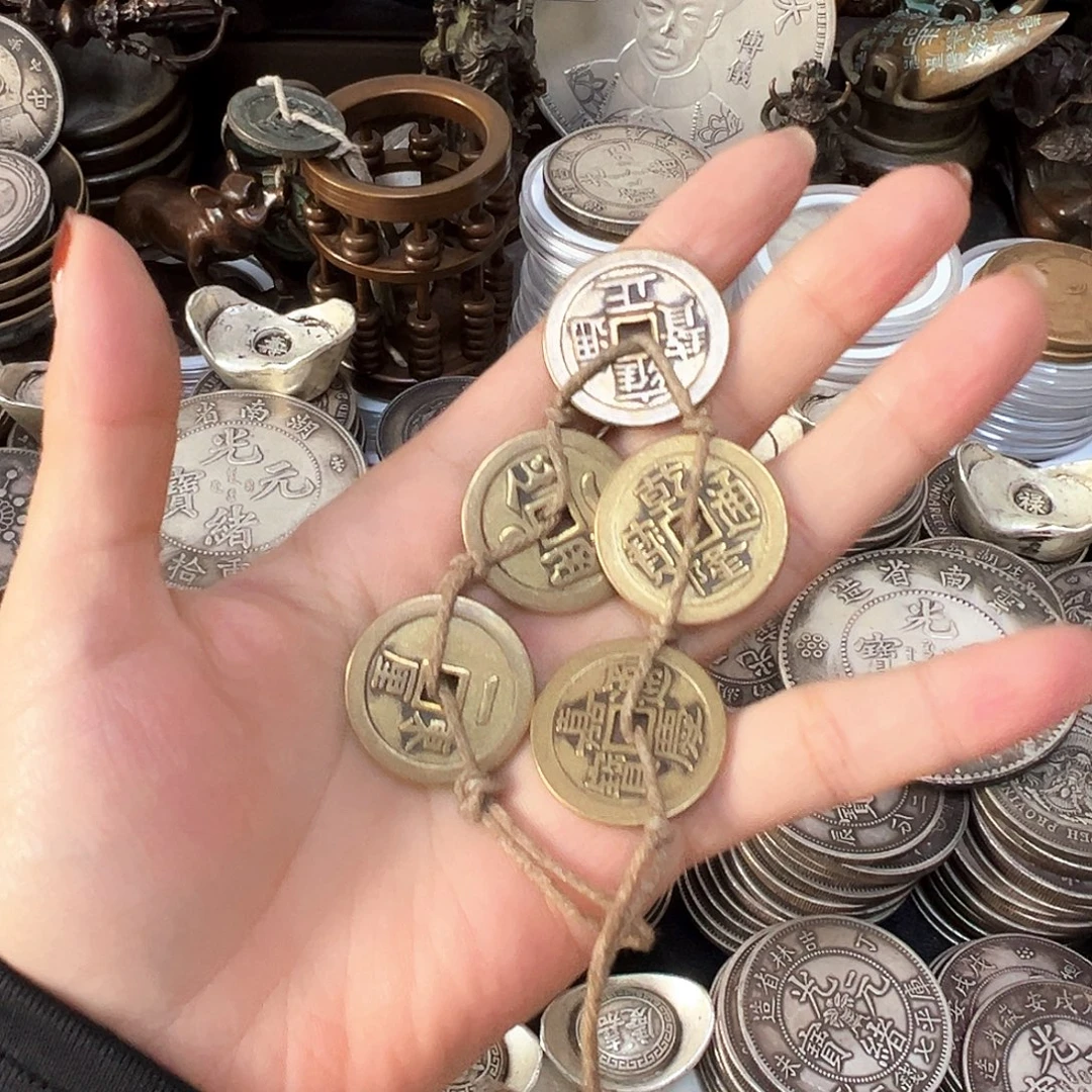 金属复古风格摆件
