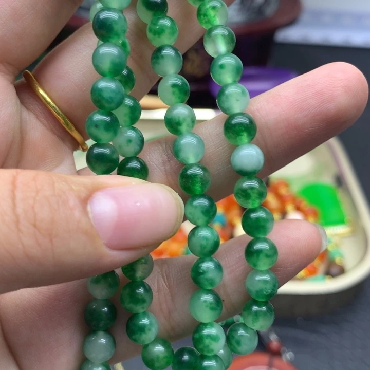 翡翠未镶嵌颈饰吊坠