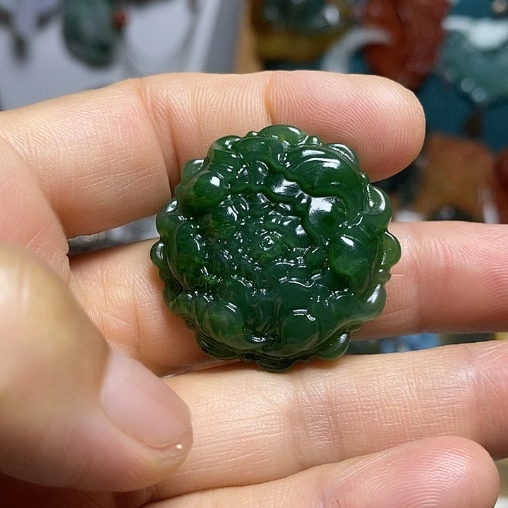 吊坠(赠链)未镶嵌翡翠