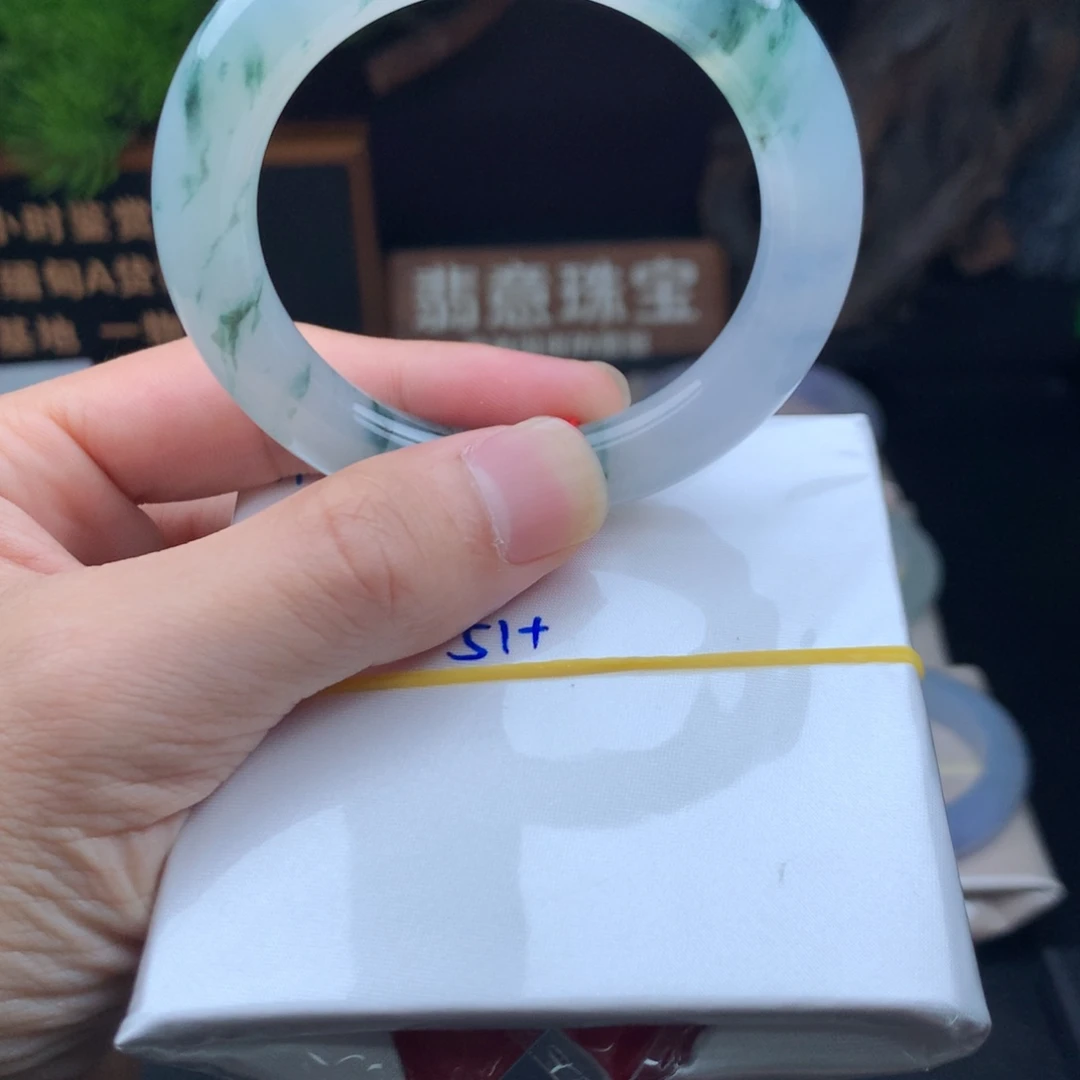 翡翠未镶嵌手镯冰飘花圆条手镯