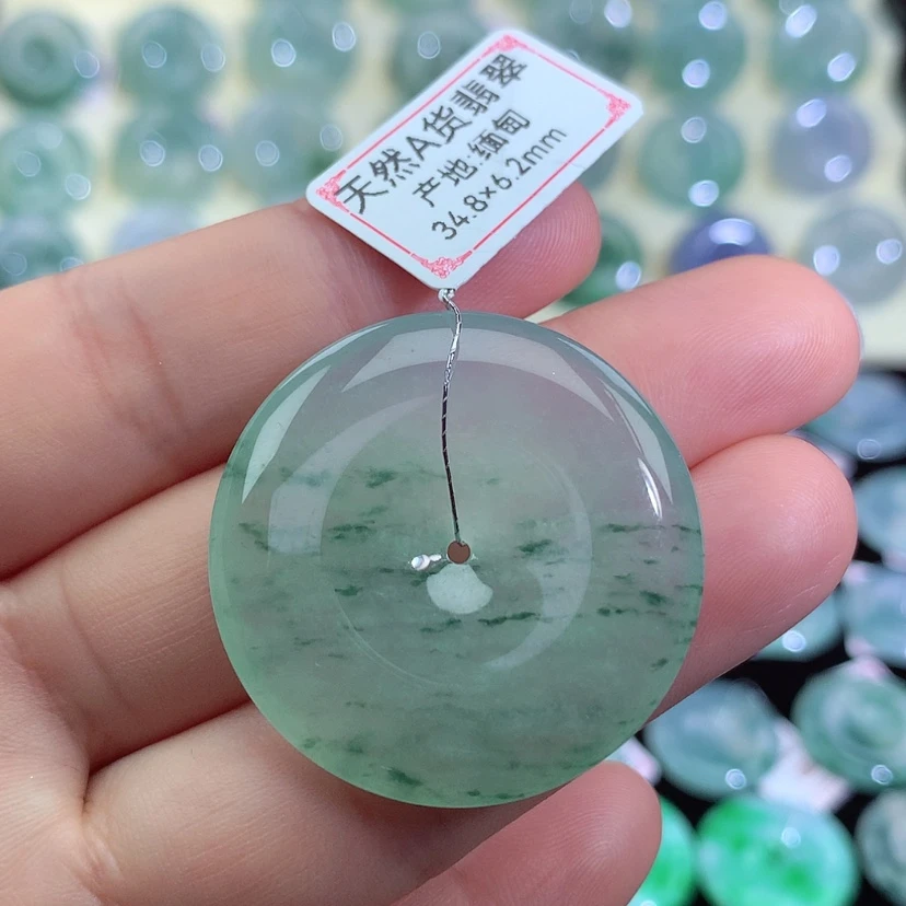 【闪购商品】翡翠吊坠(不含链)未镶嵌