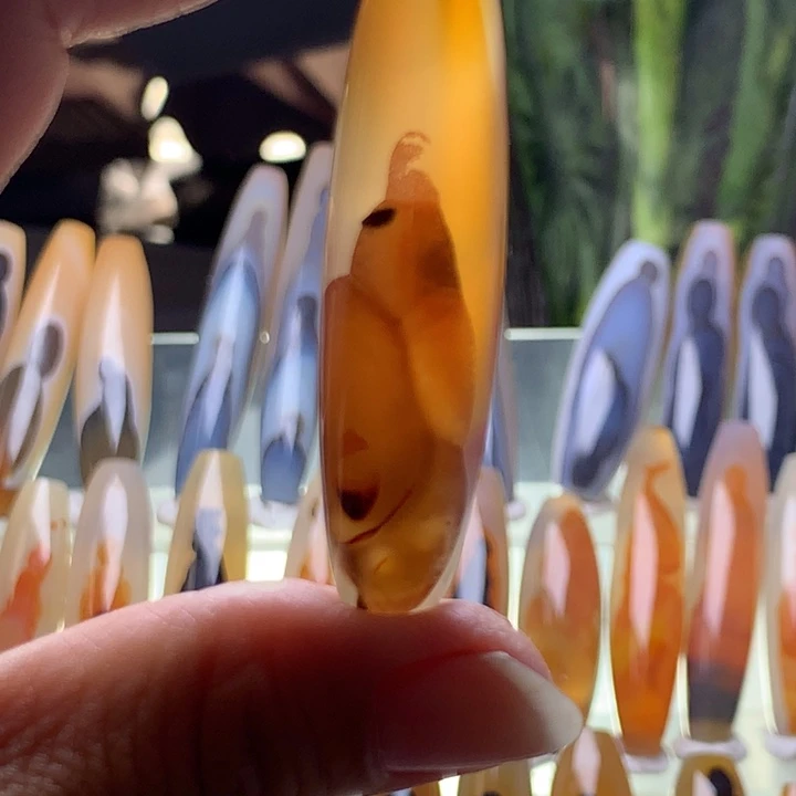 未镶嵌颈饰玛瑙/玉髓42