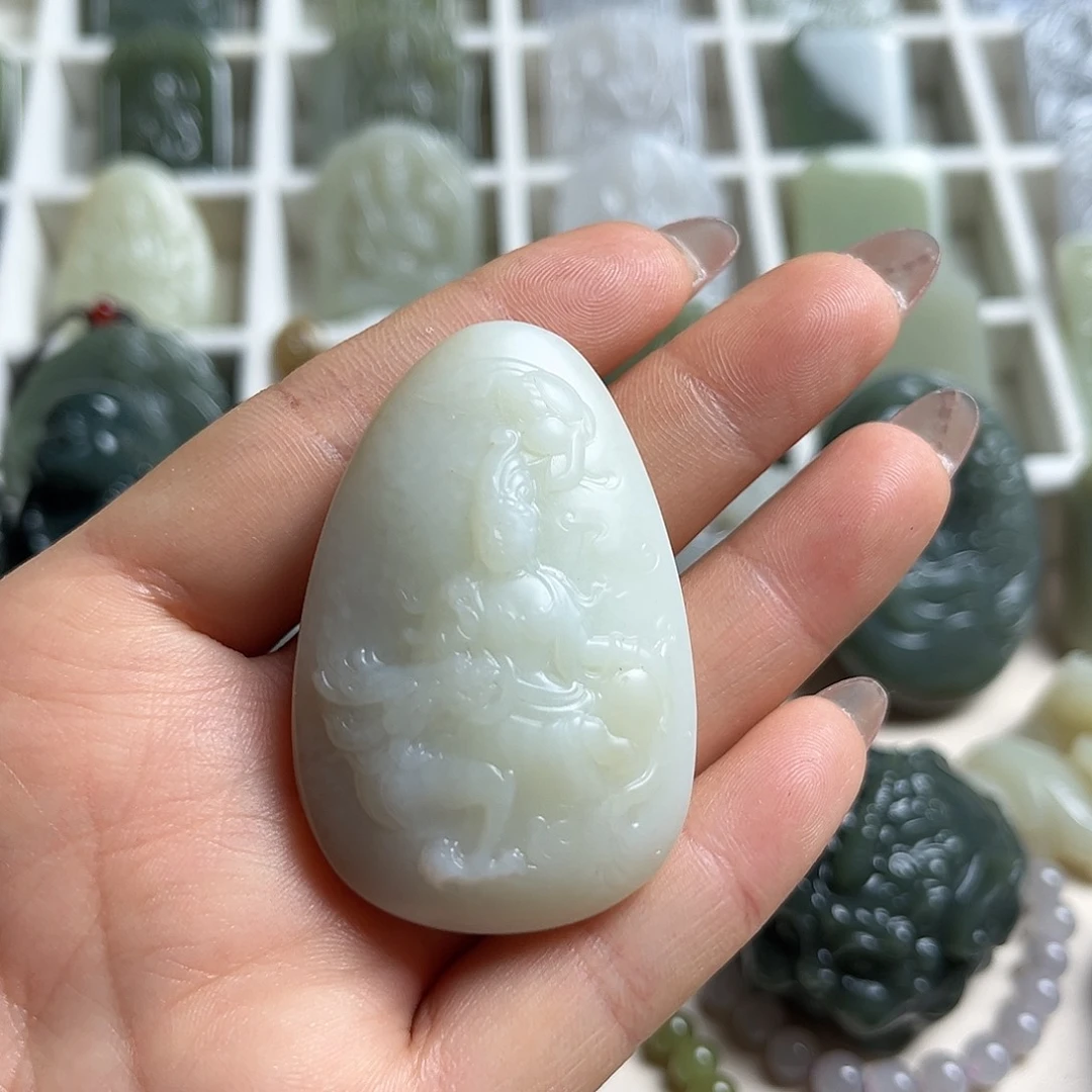 旅***恋和田玉未镶嵌挂件