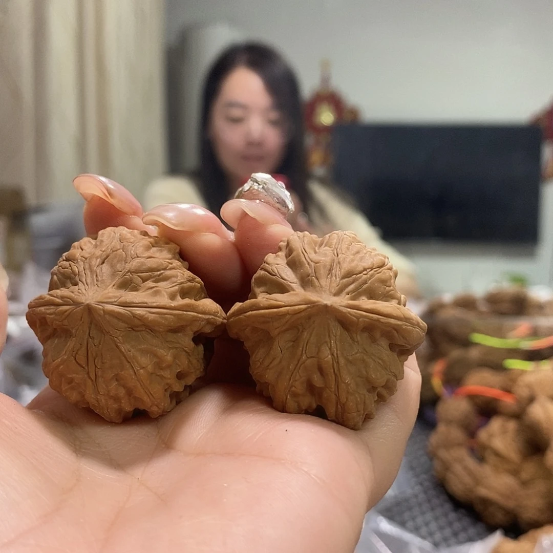 把件文玩核桃南**雪饕餮有水尖