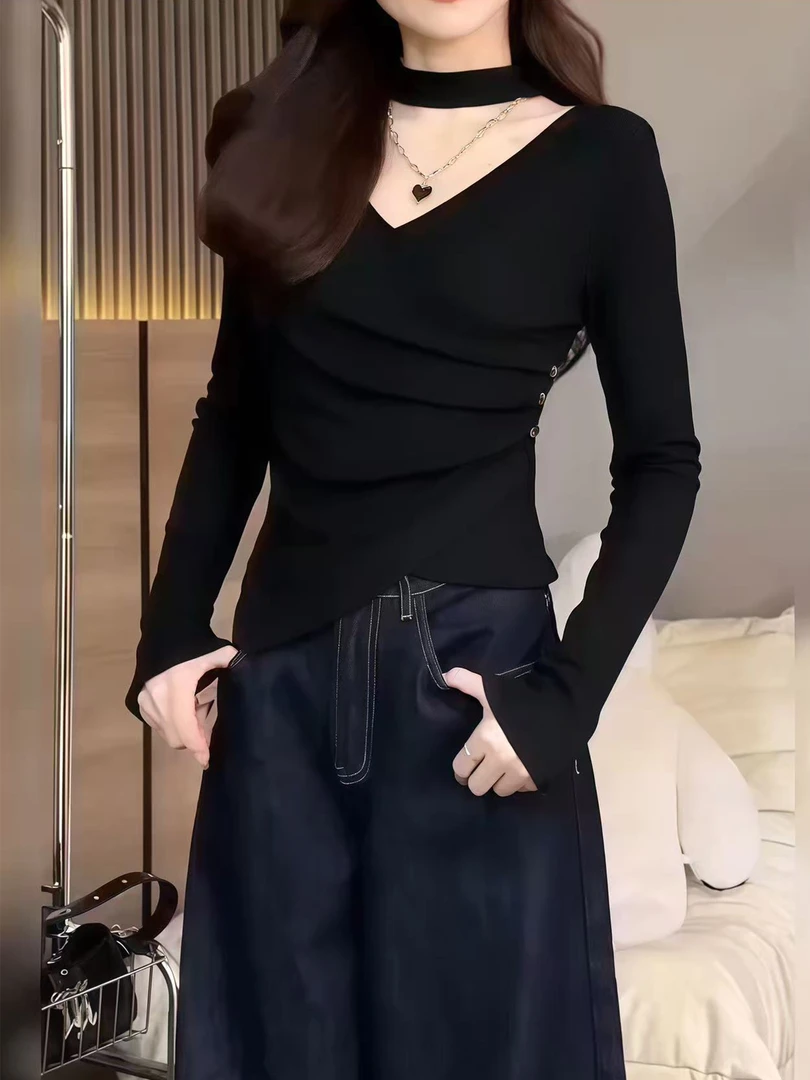 德绒秋季新款时尚装饰挂脖不规则纯色修身显瘦长袖上衣收腰v领T恤